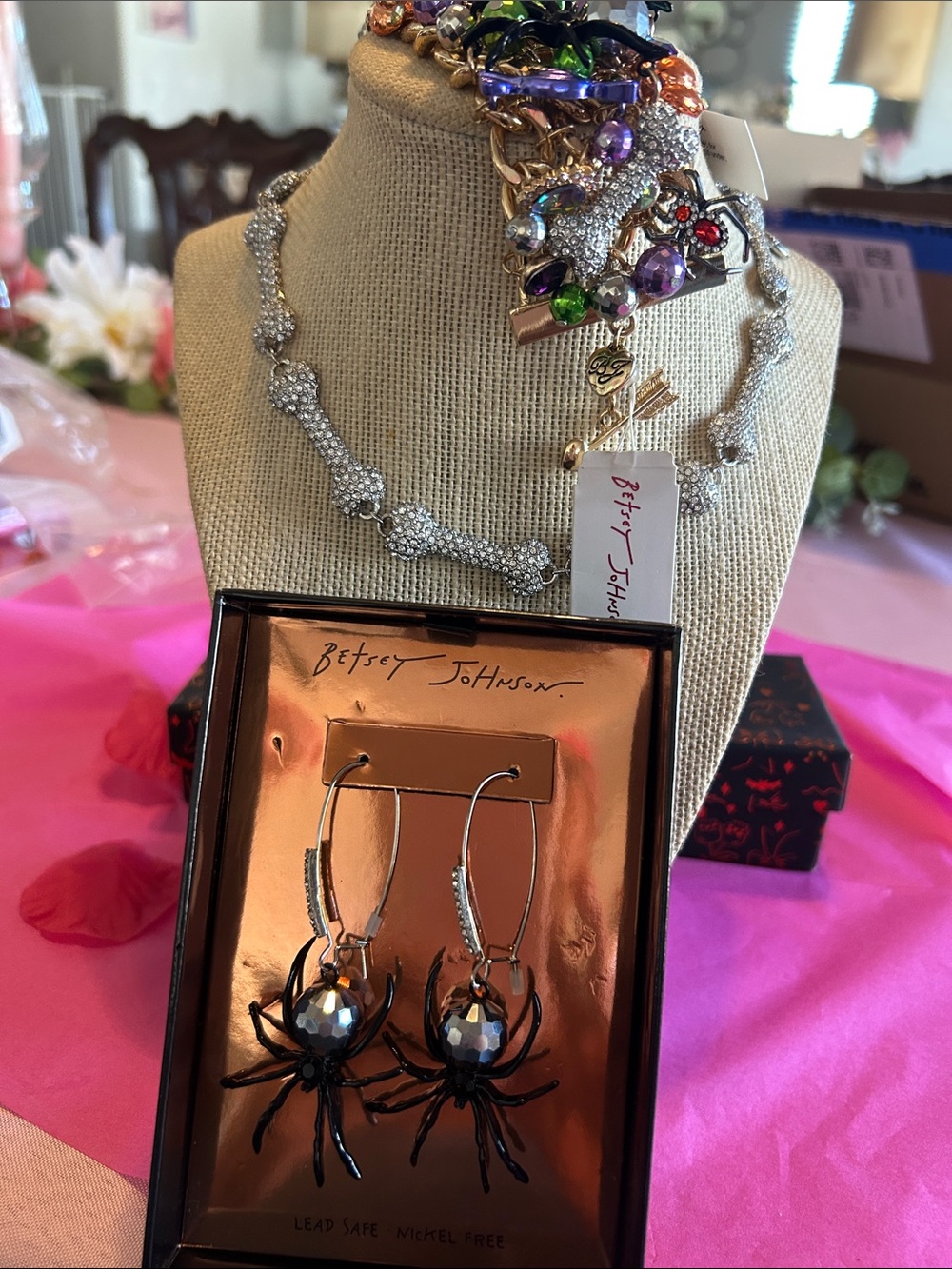 Betsey Johnson Black Spider Drop Dangling Earrings Crystal bone Necklace Bracele